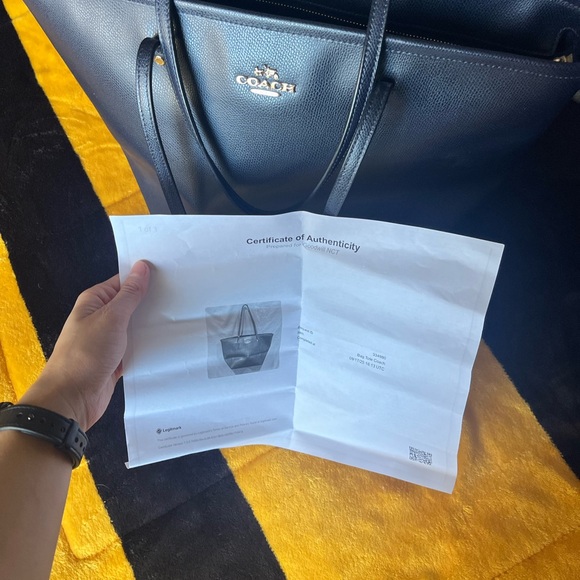 Coach Black/Blue with Gold Hardware Zip Top Tote Bag in Pebbled Leather - Picture 8 of 8